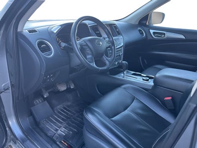 2020 Nissan Pathfinder SL