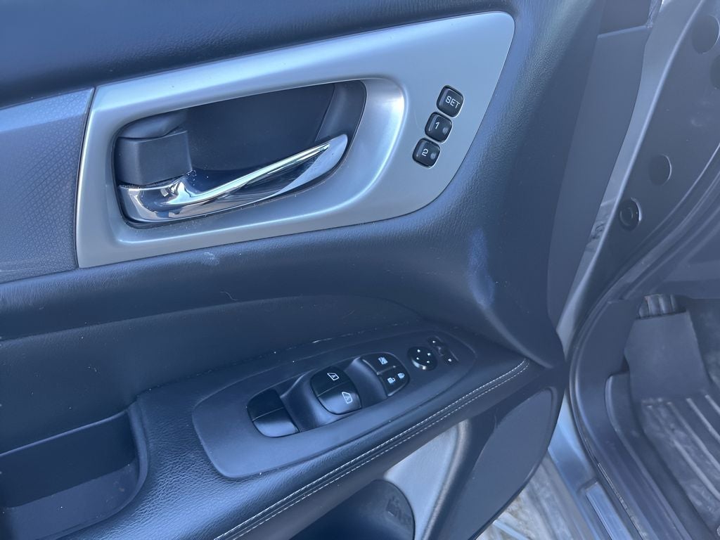 2020 Nissan Pathfinder SL