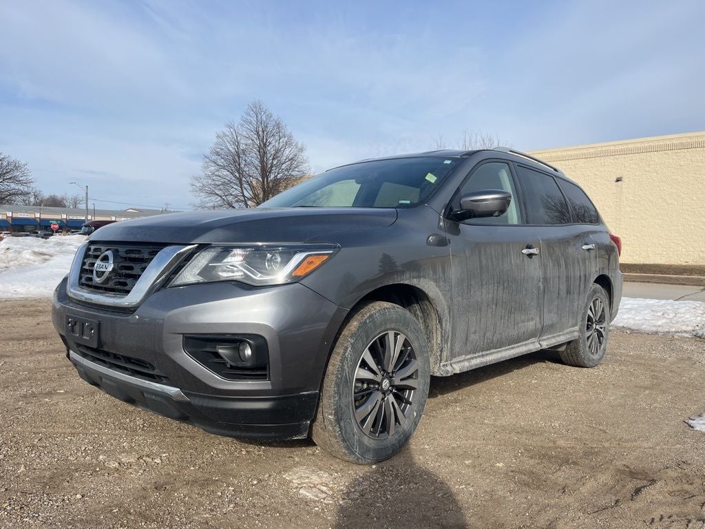 2020 Nissan Pathfinder SL