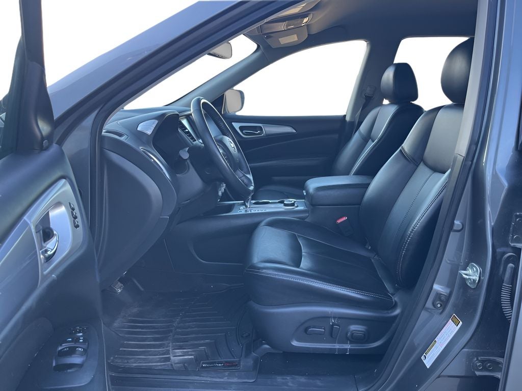 2020 Nissan Pathfinder SL