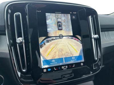 2025 Volvo XC40 Plus Dark Theme