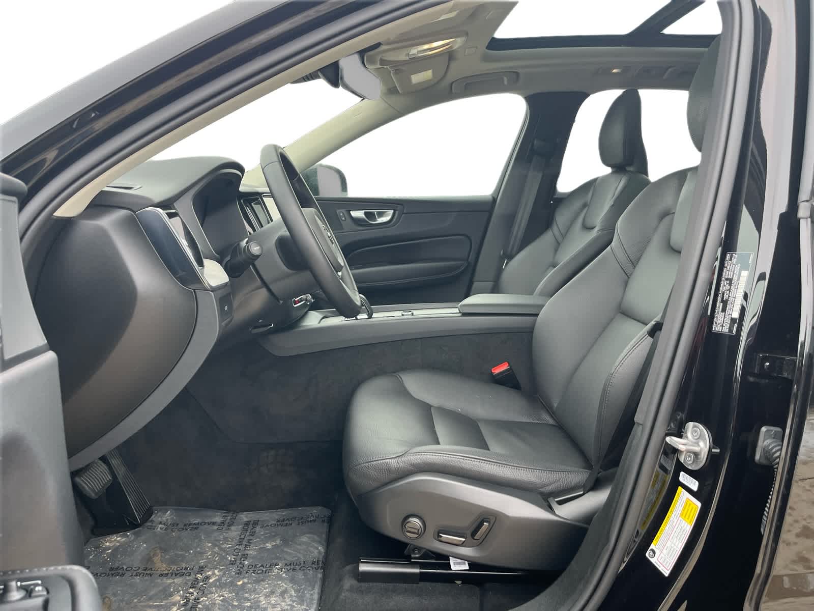 2025 Volvo XC60 Plus