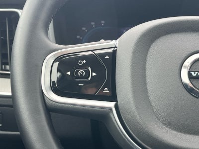 2025 Volvo XC60 Plus