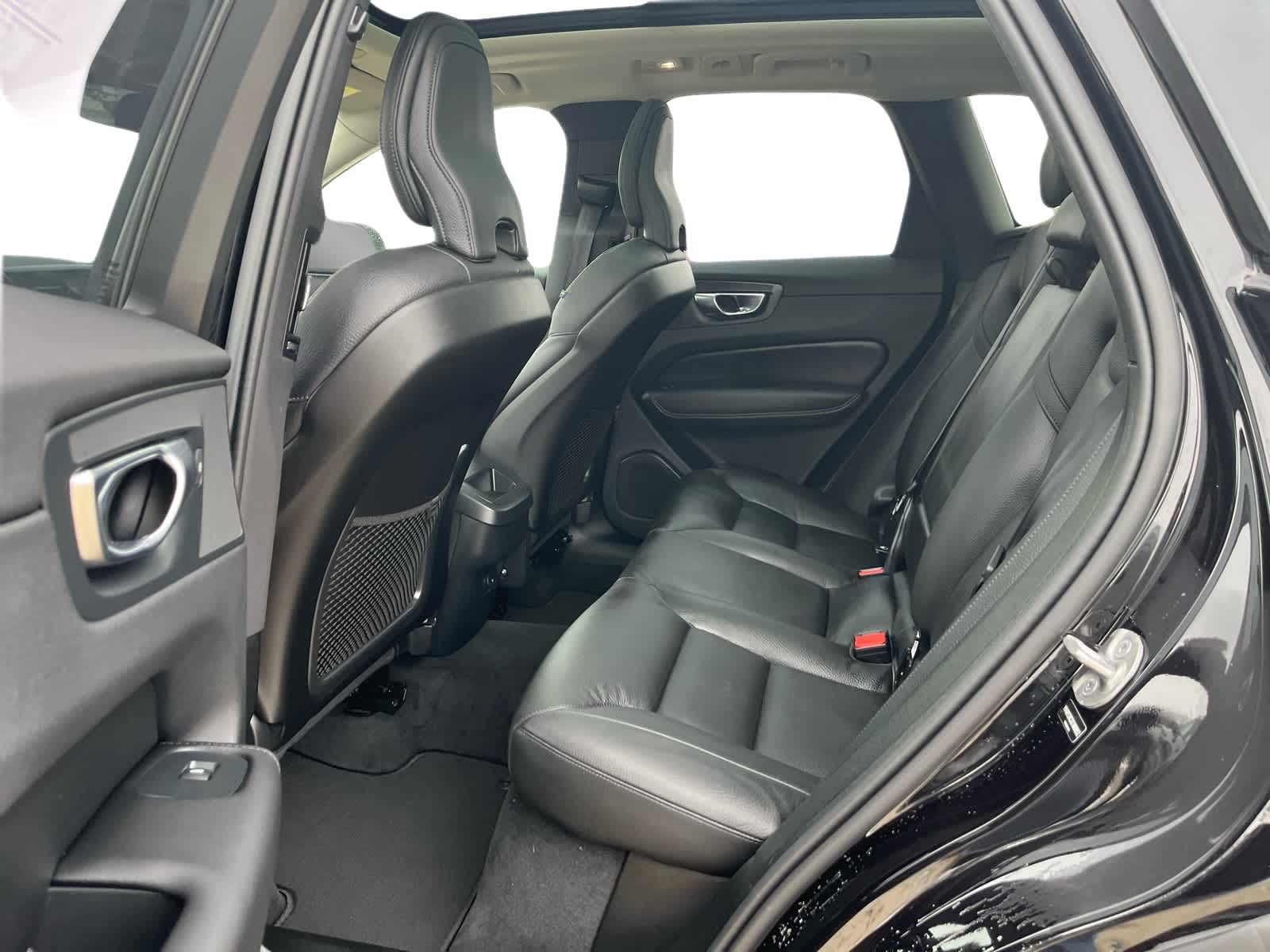 2025 Volvo XC60 Plus