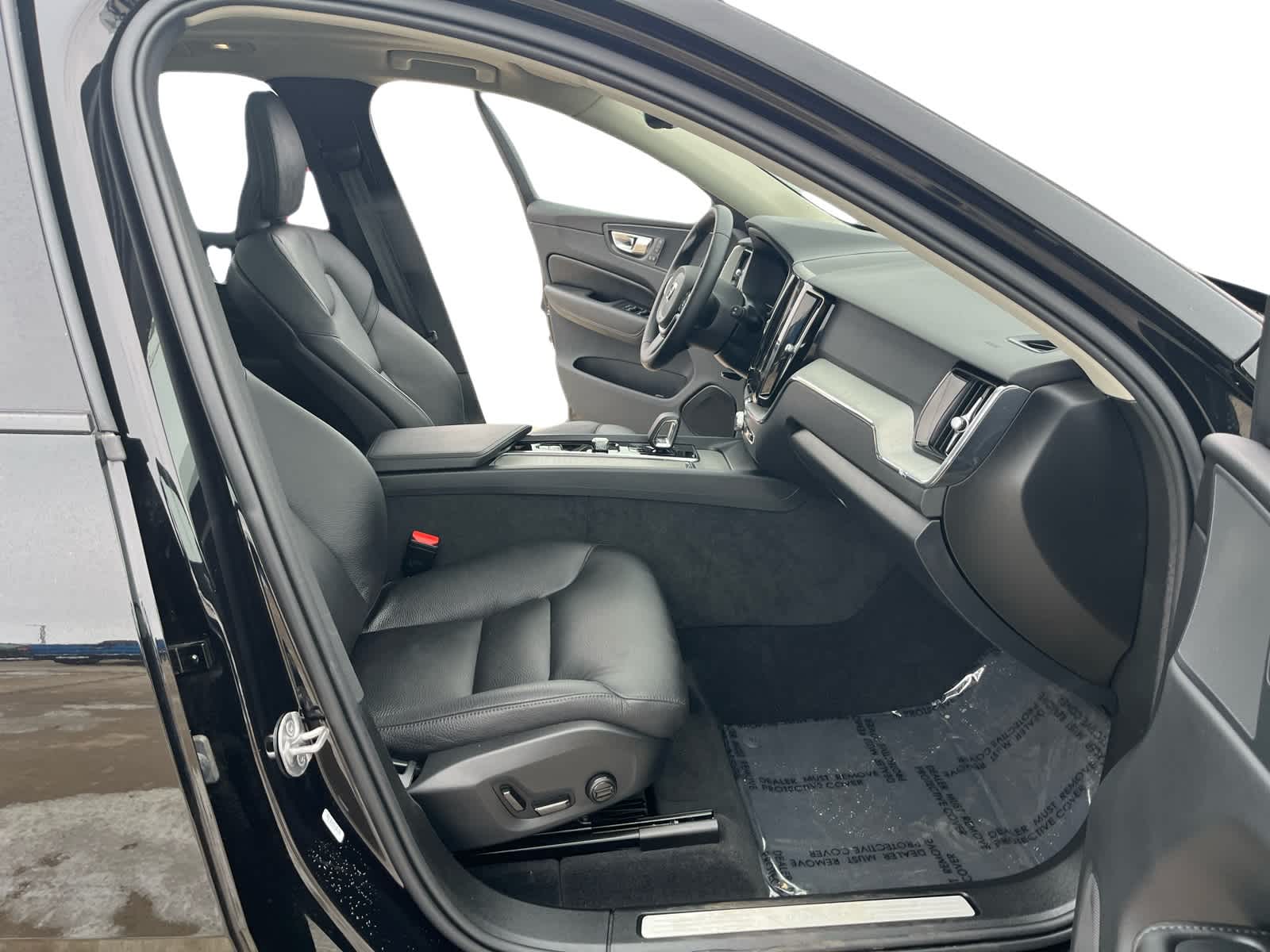 2025 Volvo XC60 Plus