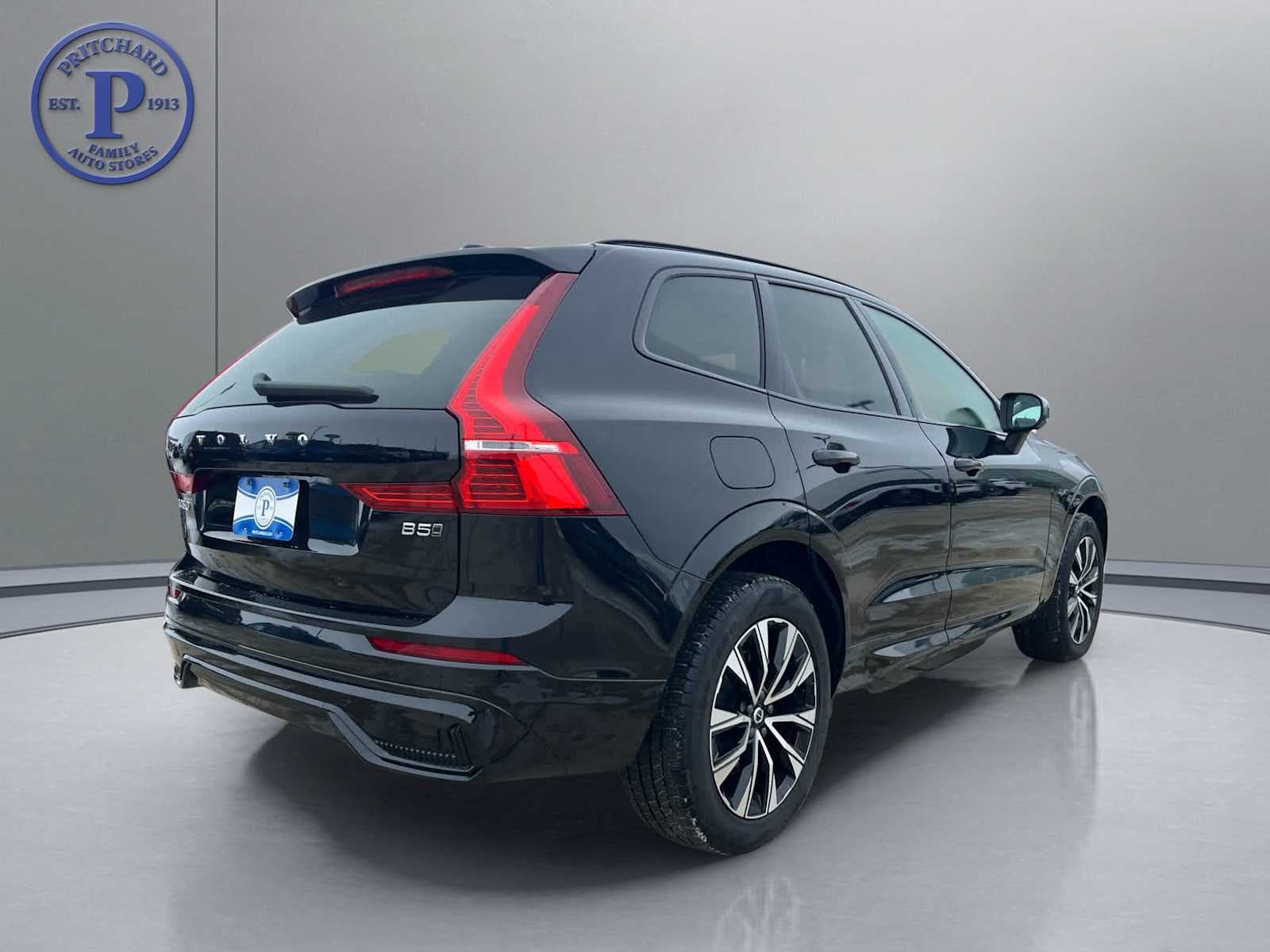 2025 Volvo XC60 Plus