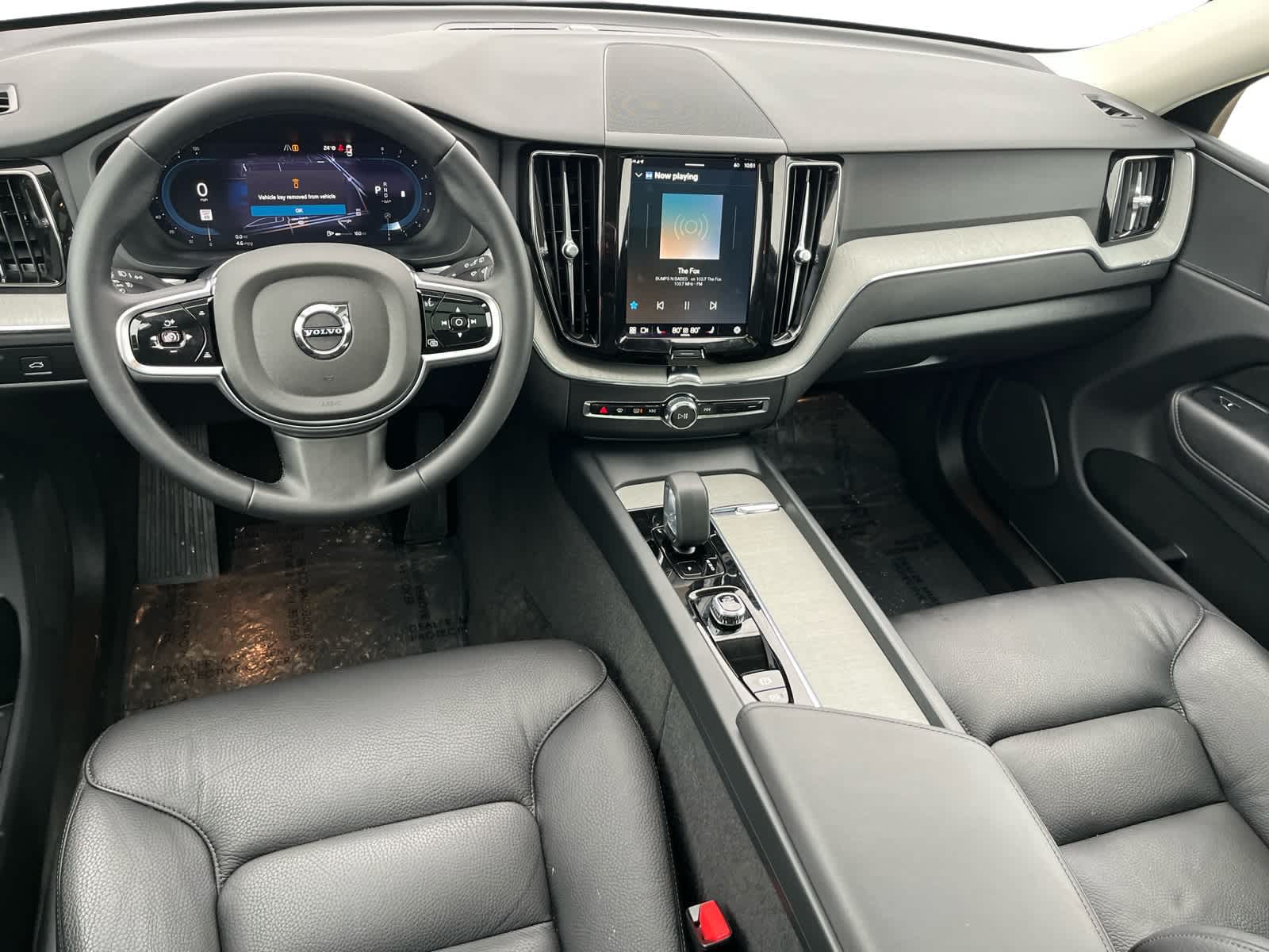 2025 Volvo XC60 Plus